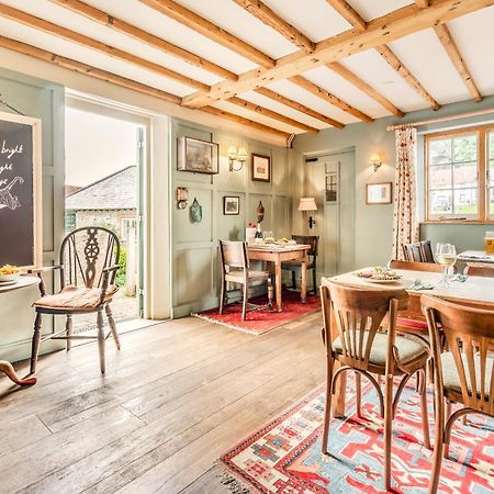 Tiger Inn - Grace Eastdean Экстерьер фото