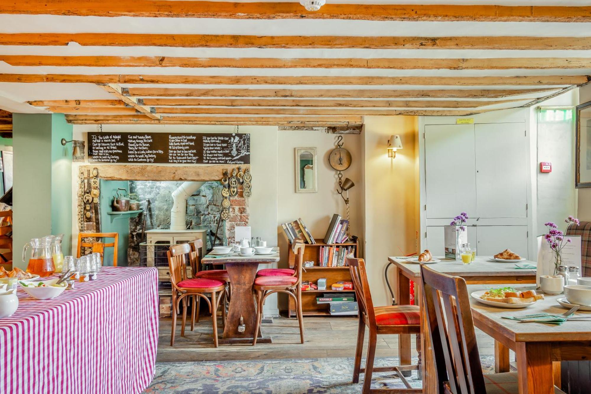 Tiger Inn - Grace Eastdean Экстерьер фото